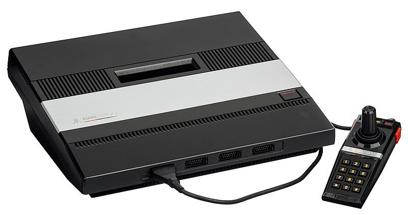 Atari-5200-4-Port-wController-R.jpg.cefa29fc9a4f82f9623e47f5c618043c.jpg
