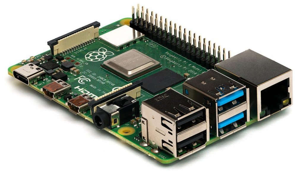 Raspberry_Pi_4_Model_B_-_Side.thumb.jpg.6383790e75288d3959eb0587b95dfff7.jpg