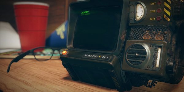Fallout 76 Will Be Getting a Tie-In Collectible Pip-Boy Released Separately